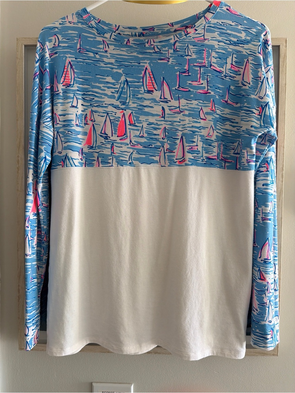 Lilly Pulitzer Finn MSRP $74 PTP 21” stretchy tee long sleeve top MEDIUM FIT - Picture 4 of 7